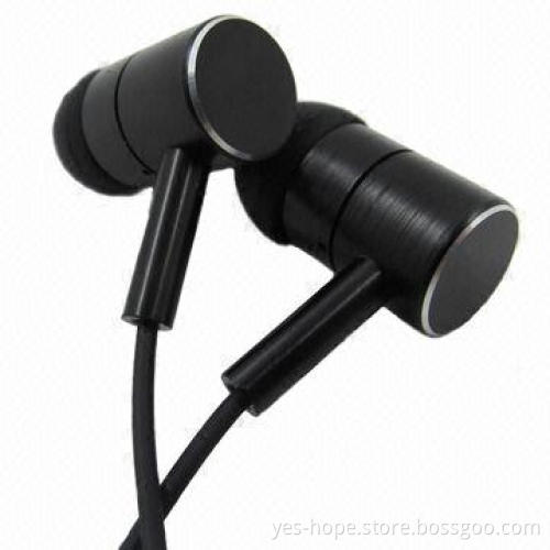 Fashionable Wired Metal Earphones with 20-20,000Hz Frequency Response, 3mW Rated Power